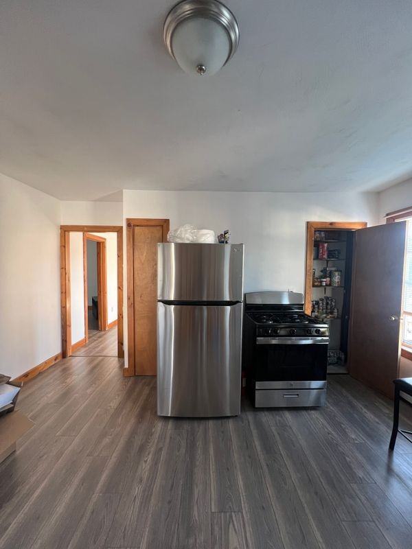 27 Chestnut Street - Photo 2 of 11