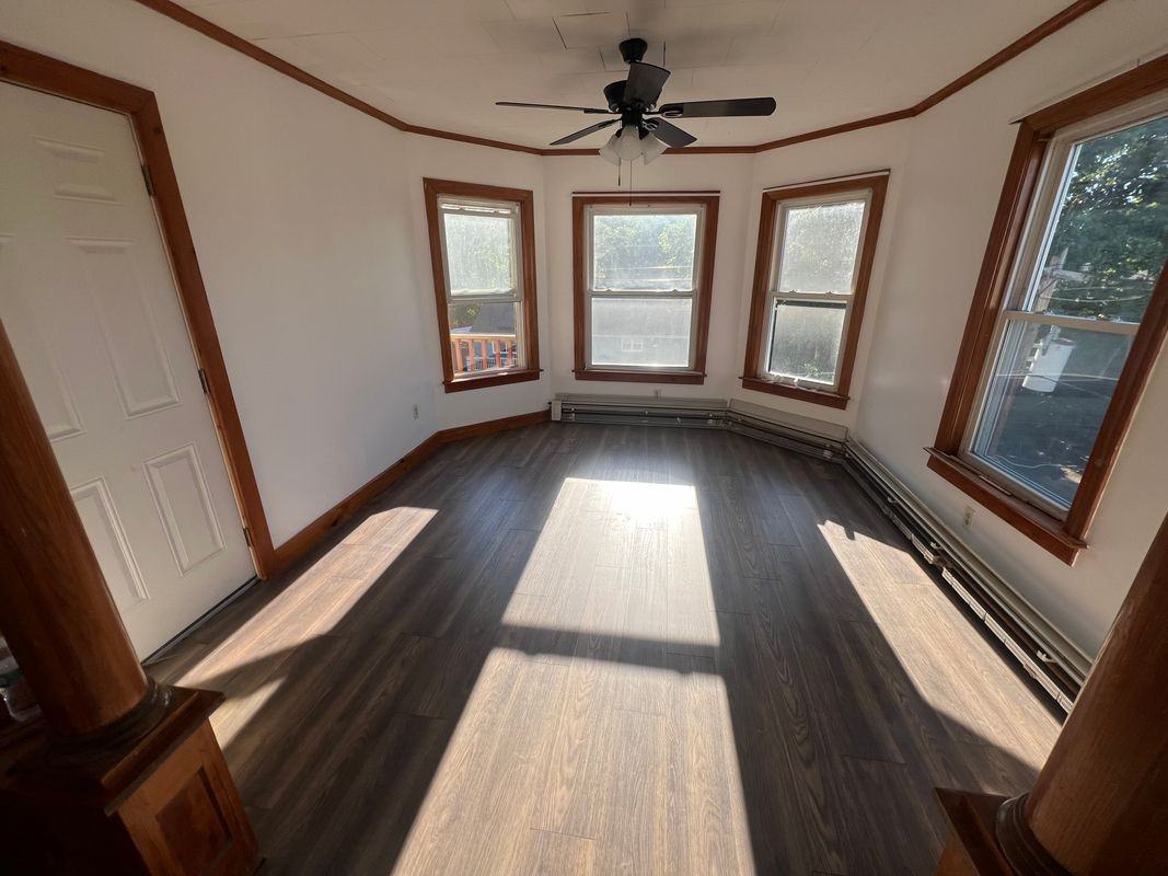 27 Chestnut Street - Photo 7 of 11