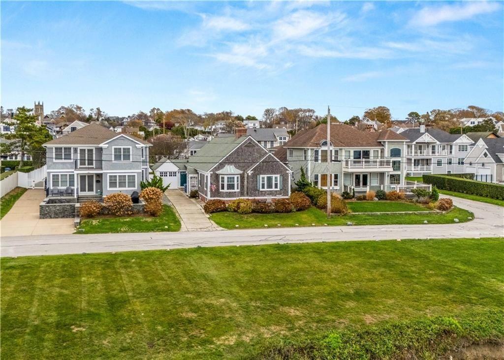 112 Esplanade - Photo 2 of 40