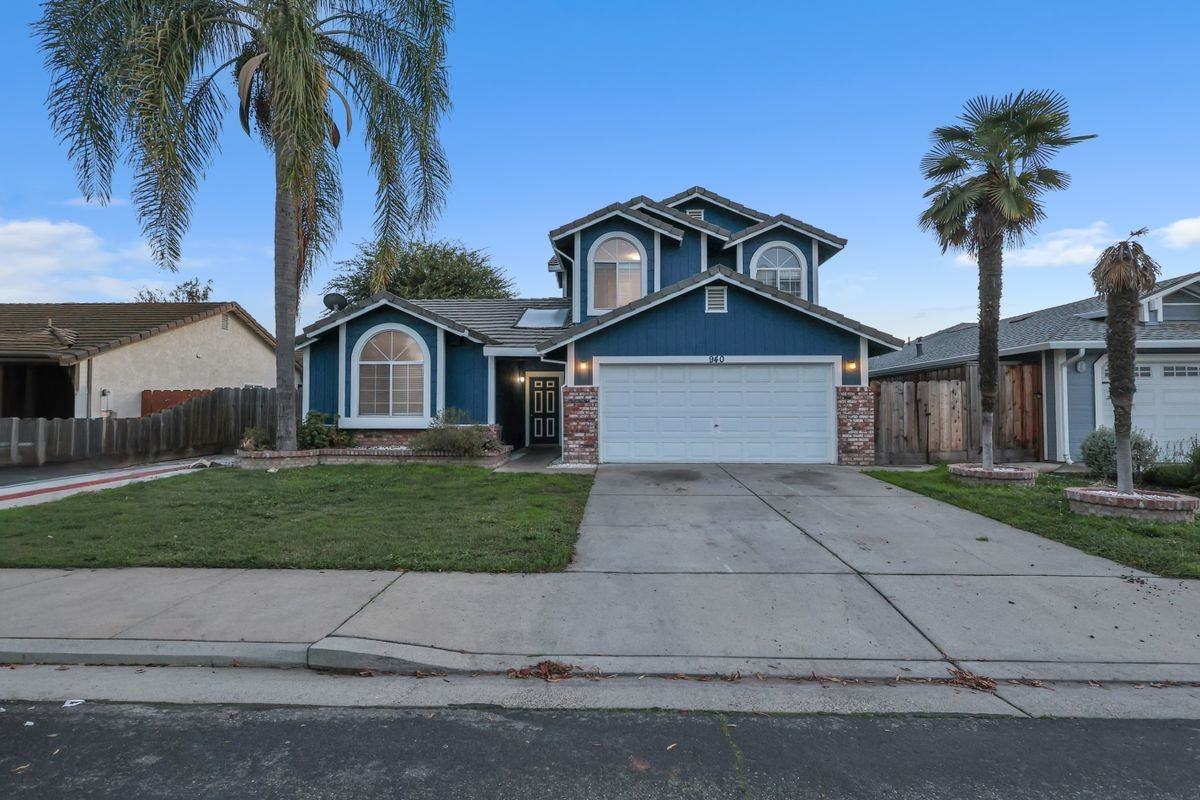 940 Collegeview Drive