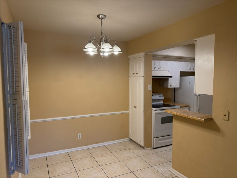 170 De Chantle Rd #205 - Photo 5 of 19