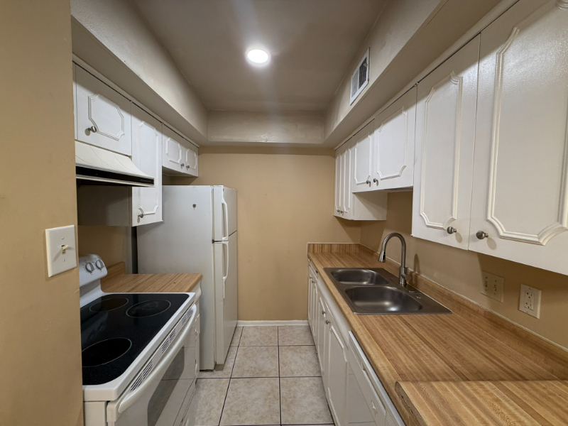 170 De Chantle Rd #205 - Photo 6 of 19