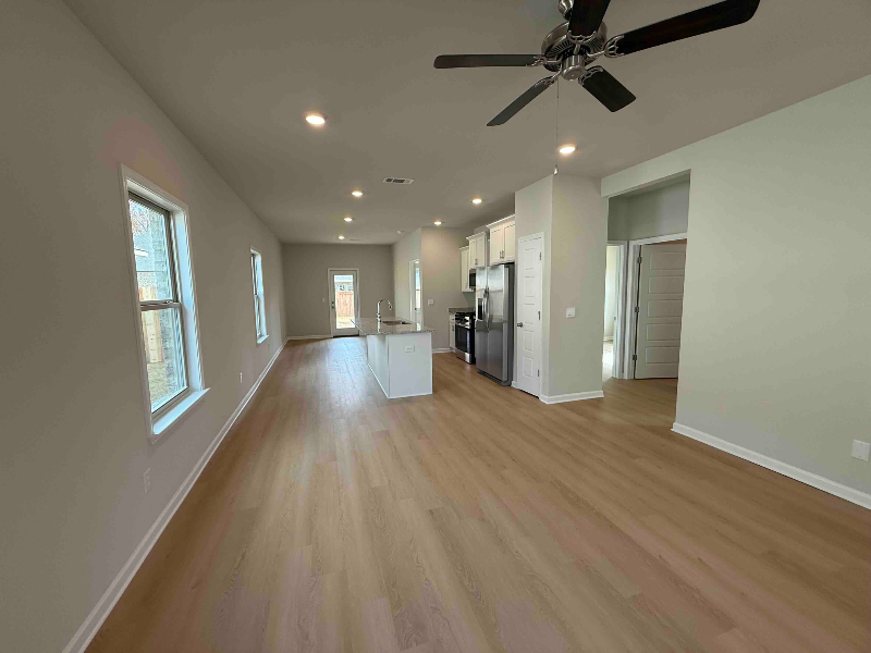 521 Vista Pointe Dr - Photo 2 of 16