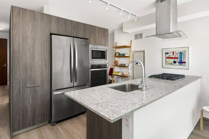 235 East Illinois Street - Photo 2 of 20