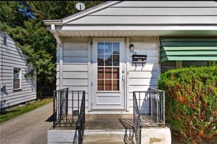 724 E Laclede Ave  