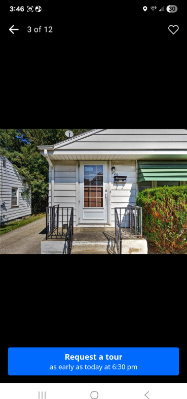 724 E Laclede Ave - Photo 2 of 4