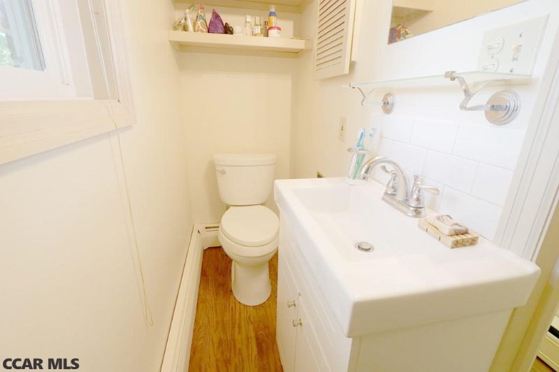 635a 635A - Photo 2 of 9