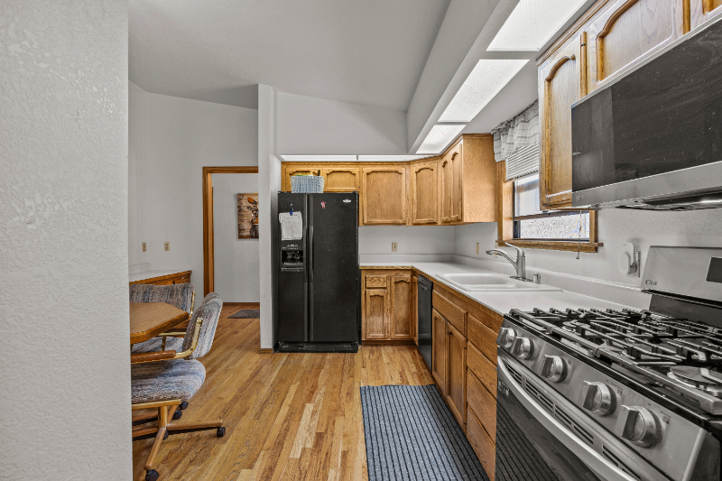 2923 Bonito Ave - Photo 5 of 18