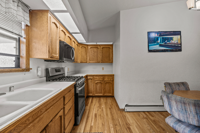 2923 Bonito Ave - Photo 6 of 18