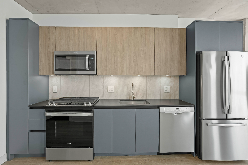 245 West Polk Street - Photo 4 of 20