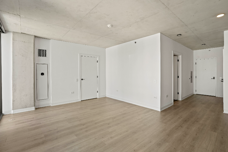 245 West Polk Street - Photo 5 of 20