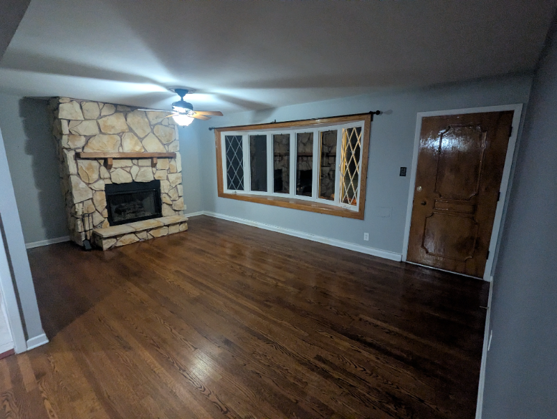 8049 W Eastwood Ave - Photo 5 of 12