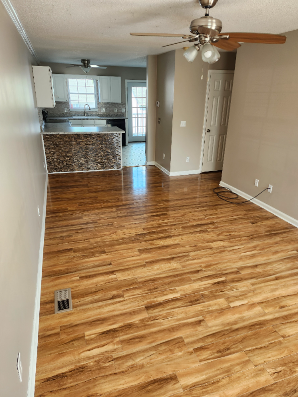 219 Hunter Hills Cir #5 - Photo 2 of 17