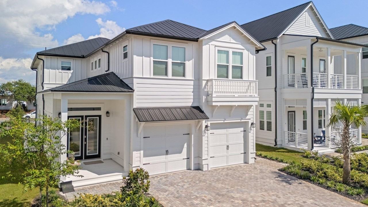 105 Seaboard Ln - Photo 2 of 41