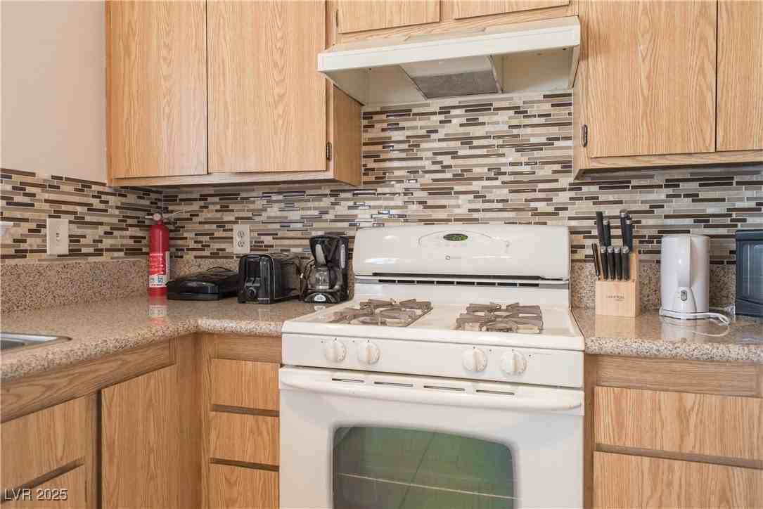 7250 Hardtack Circle - Photo 6 of 37