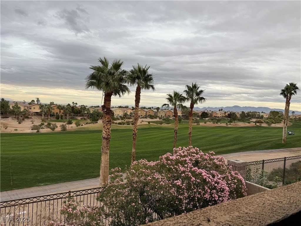 406 First on Drive - Photo 2 of 17