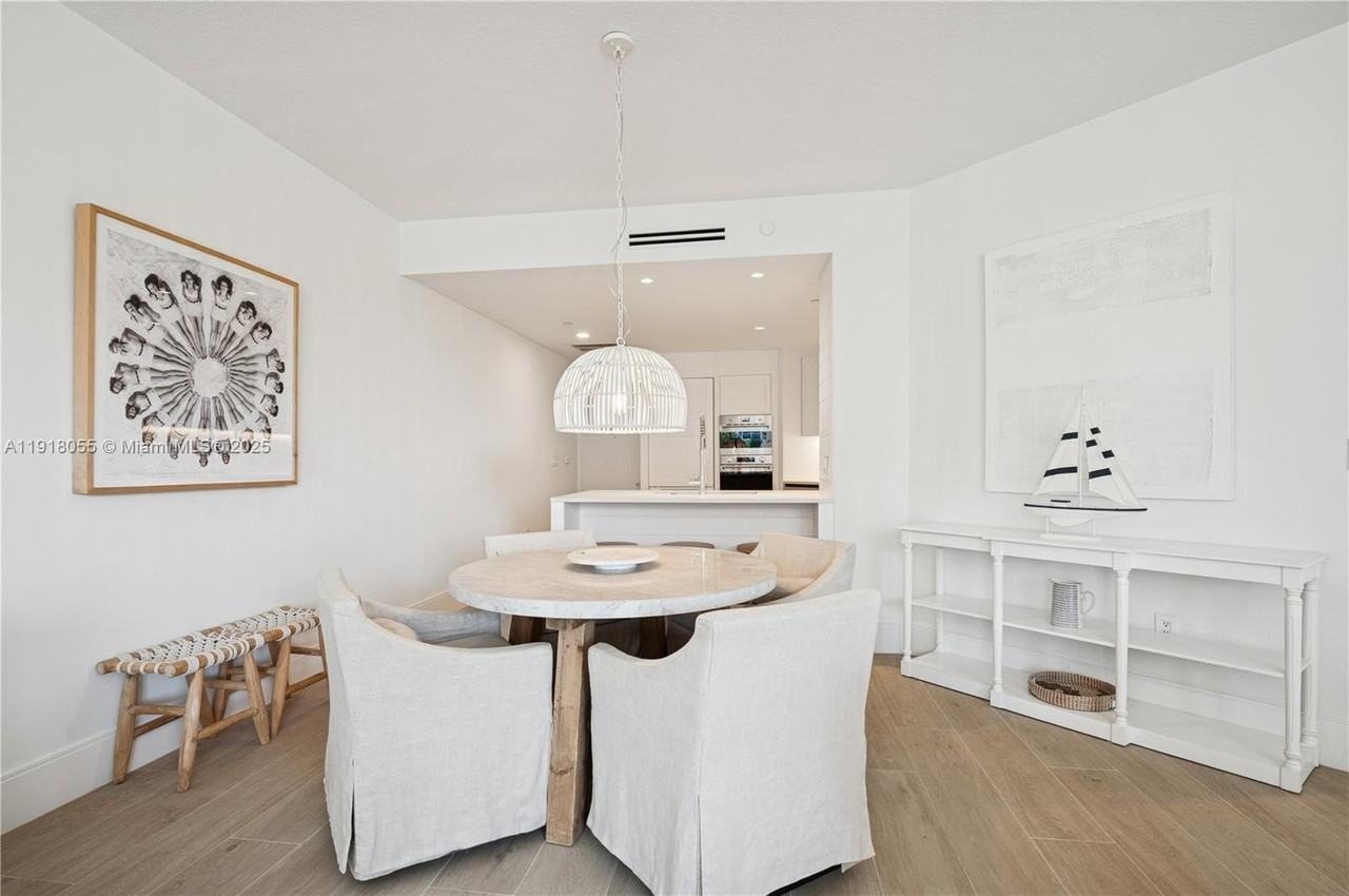 705 Crandon Blvd #306 - Photo 5 of 18