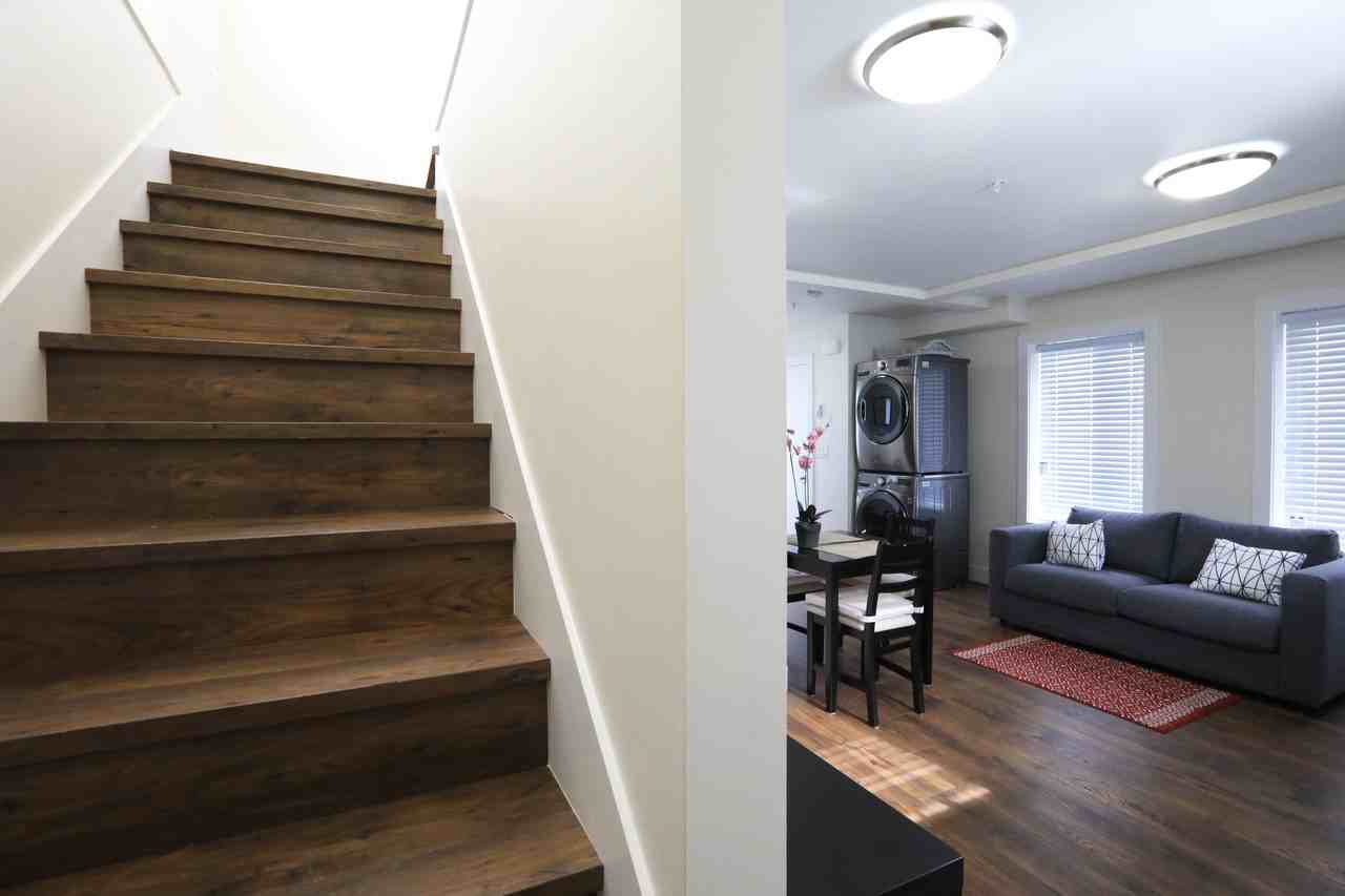 2273 Slocan Street - Photo 7 of 8