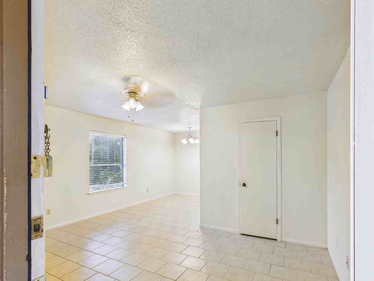 1502 Oakdale Cir #A - Photo 2 of 21