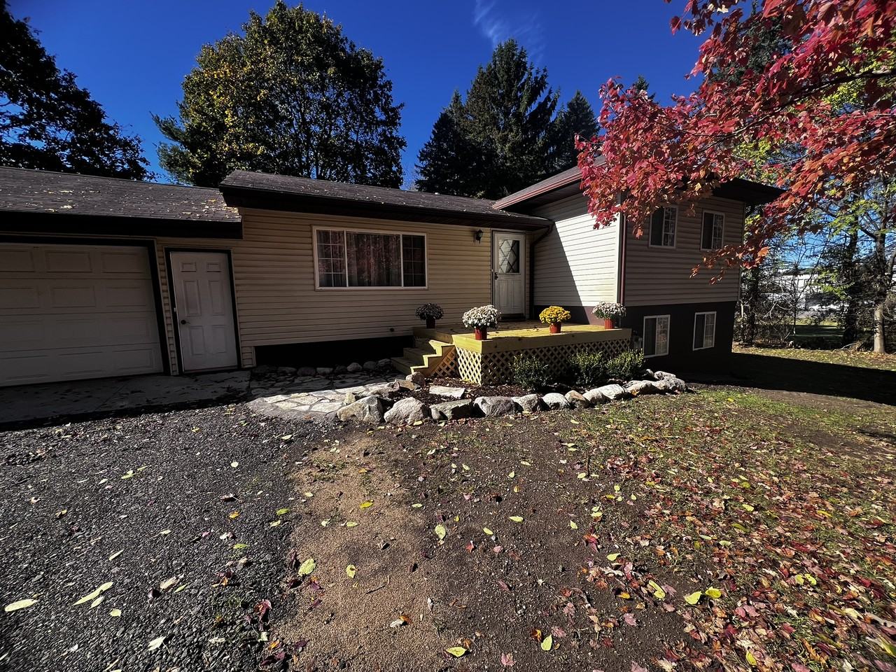 2615 Metamora Road #NA - Photo 2 of 18