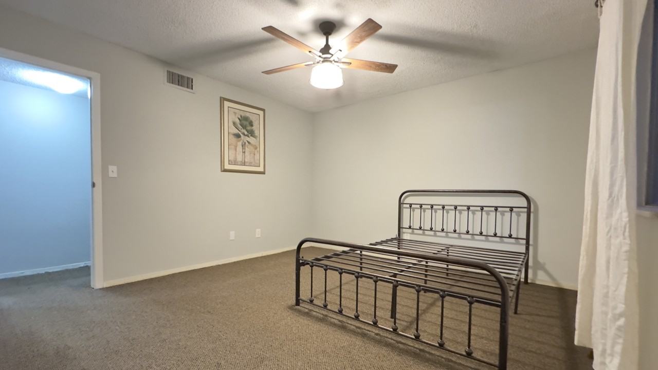 6519 W Newberry Rd #1003