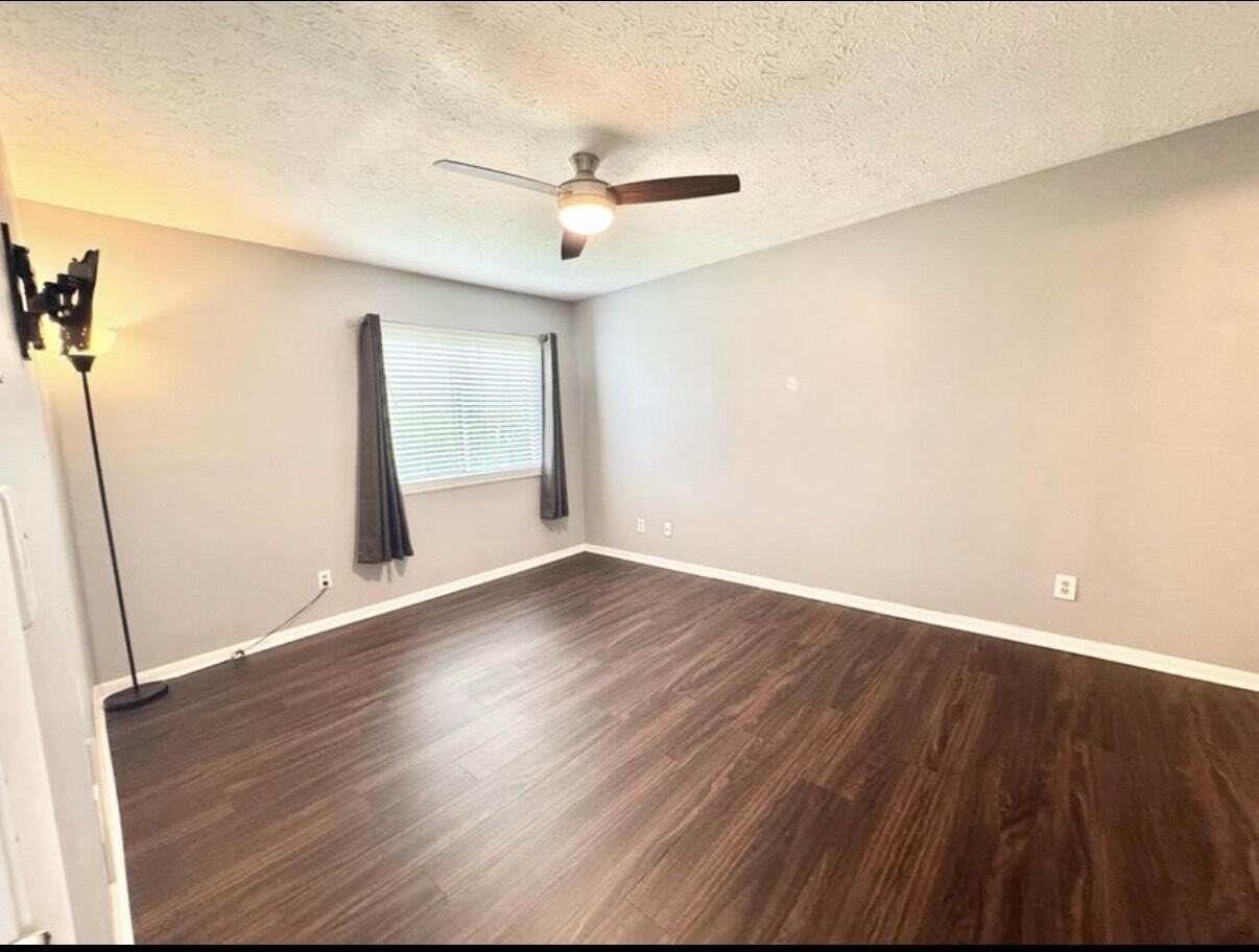 14 Woodland Hills Dr Ste 8 #8 - Photo 6 of 9