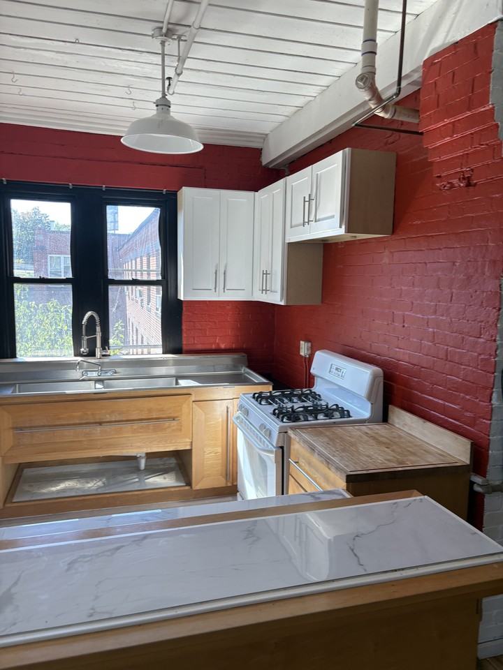 464 Pratt Street Extension #303 - Photo 2 of 6