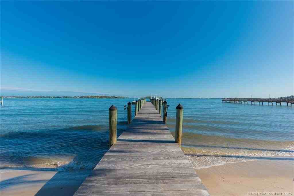 3365 Se Saint Lucie Blvd - Photo 7 of 50