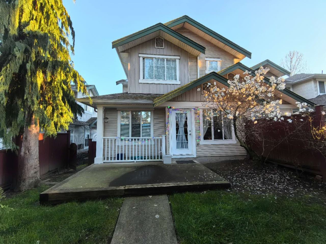 6747 137 St #34 - Photo 3 of 18