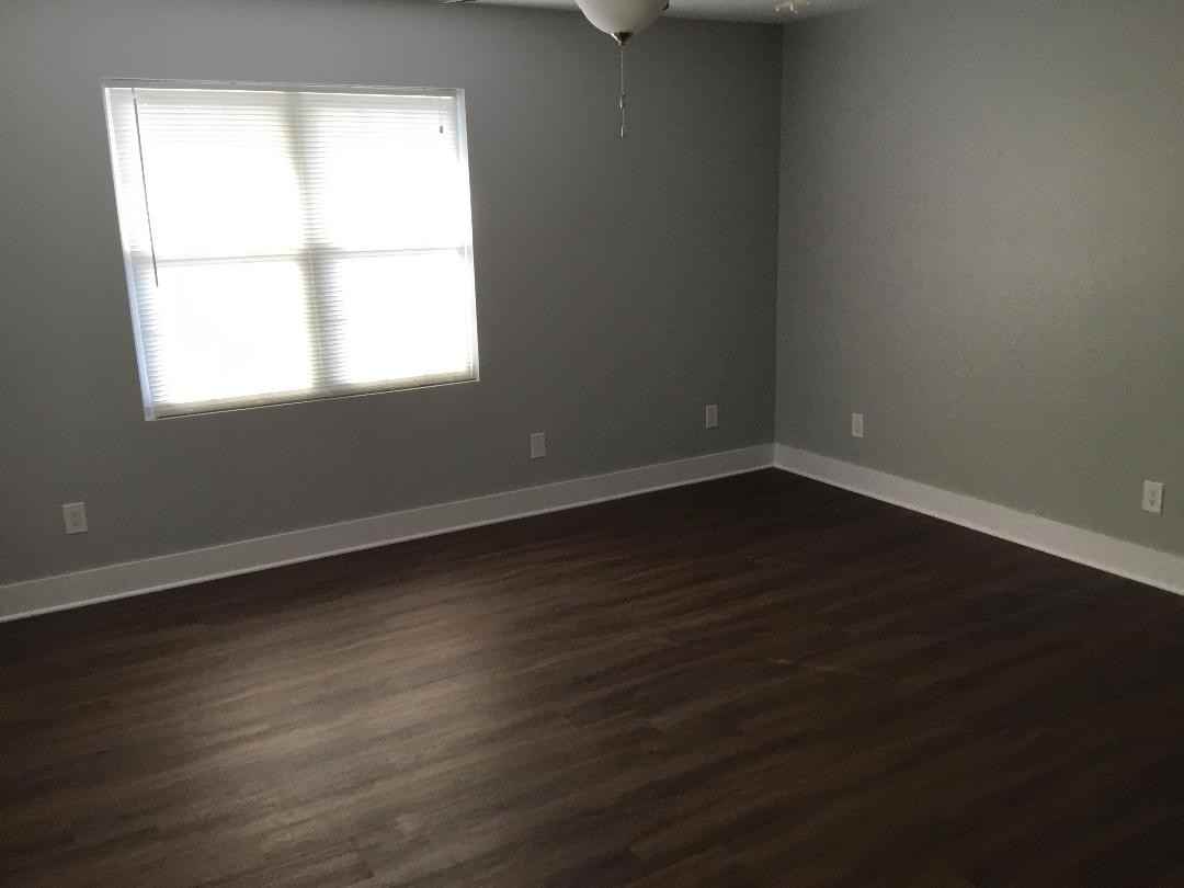 12035 12035 Mineral Ave #4 - Photo 4 of 8