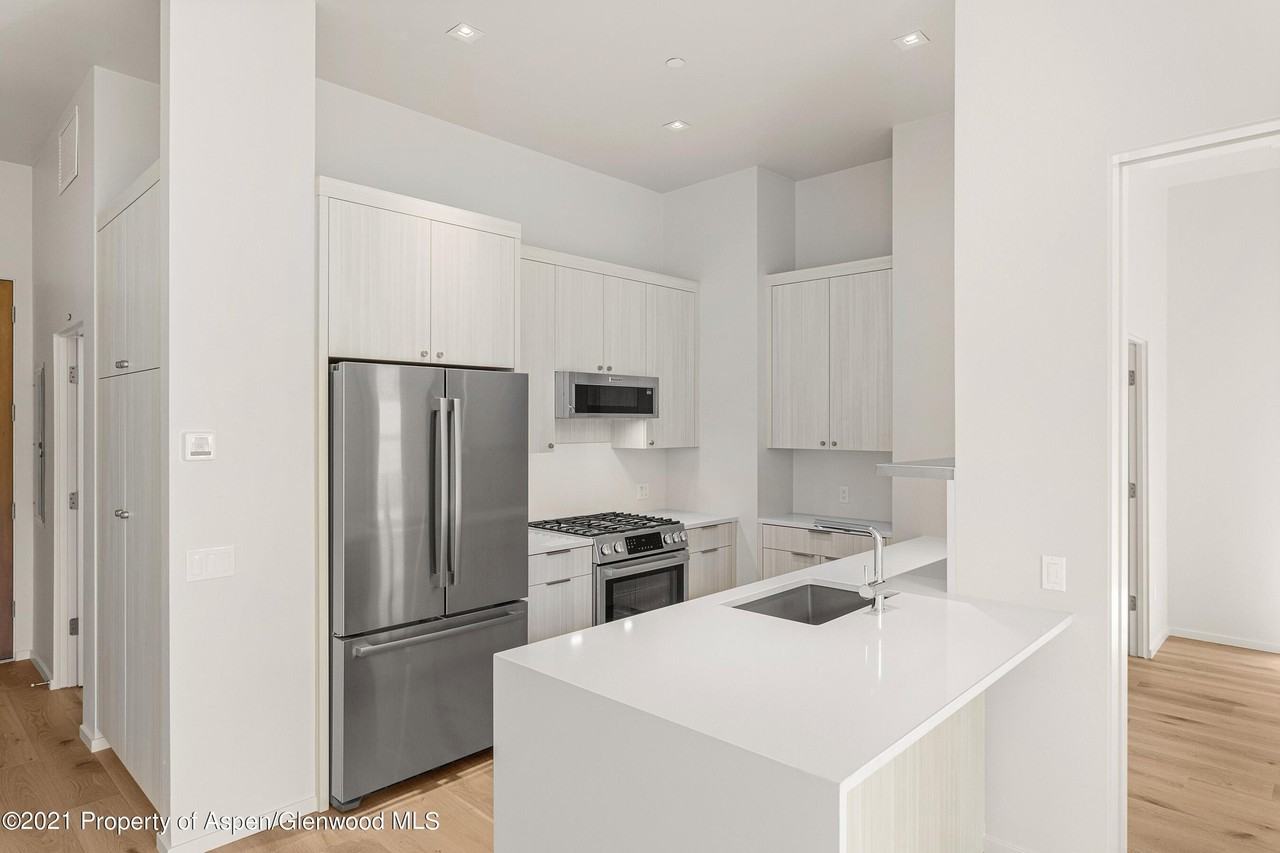 101 Willits Lane #202 - Photo 3 of 12