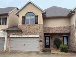 featured image of 2509 South Everest Avenue