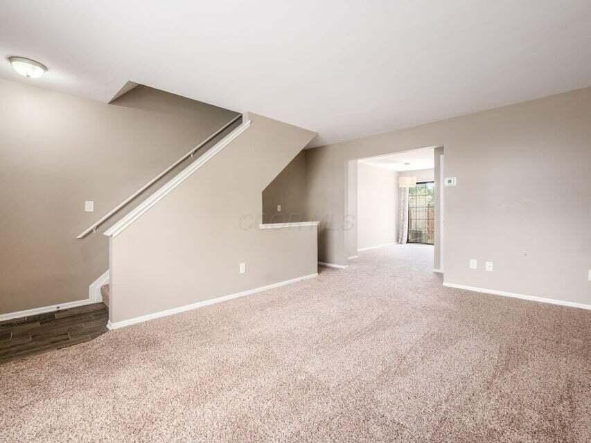 5297 Brandy Oaks Ln - Photo 4 of 21