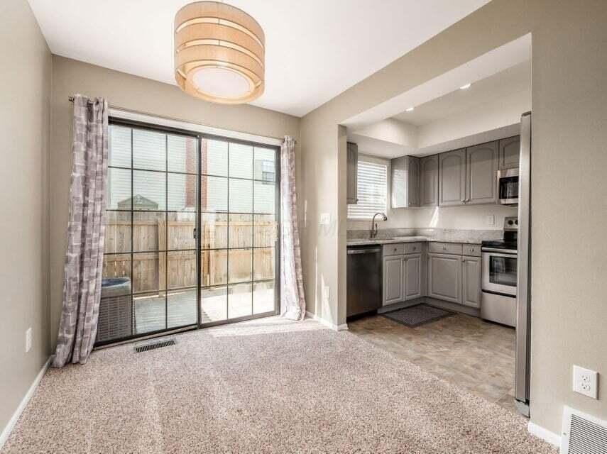 5297 Brandy Oaks Ln - Photo 7 of 21