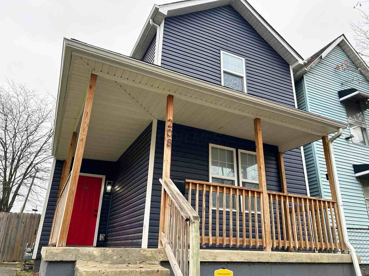 208 N Guilford Ave - Photo 3 of 34