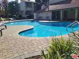 featured image of 4866 Mcconnell Avenue