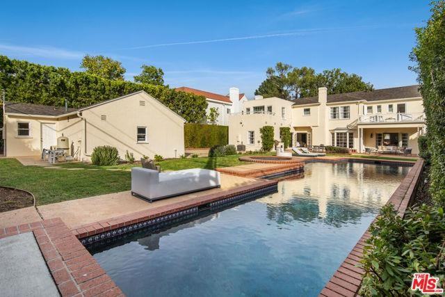 625 N Sierra Dr - Photo 2 of 8