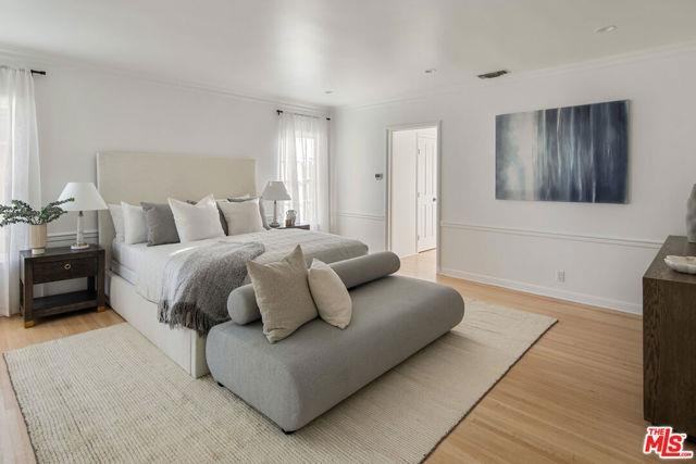 625 N Sierra Dr - Photo 5 of 8