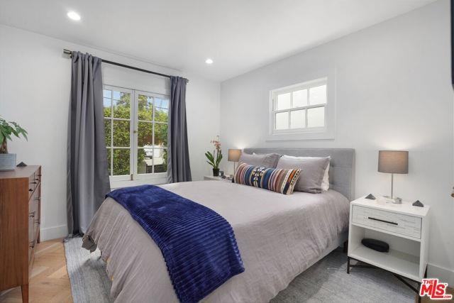 8062 Waring Ave - Photo 5 of 8