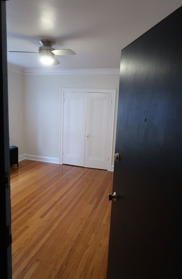 4509 N Keeler Ave #1A - Photo 2 of 8