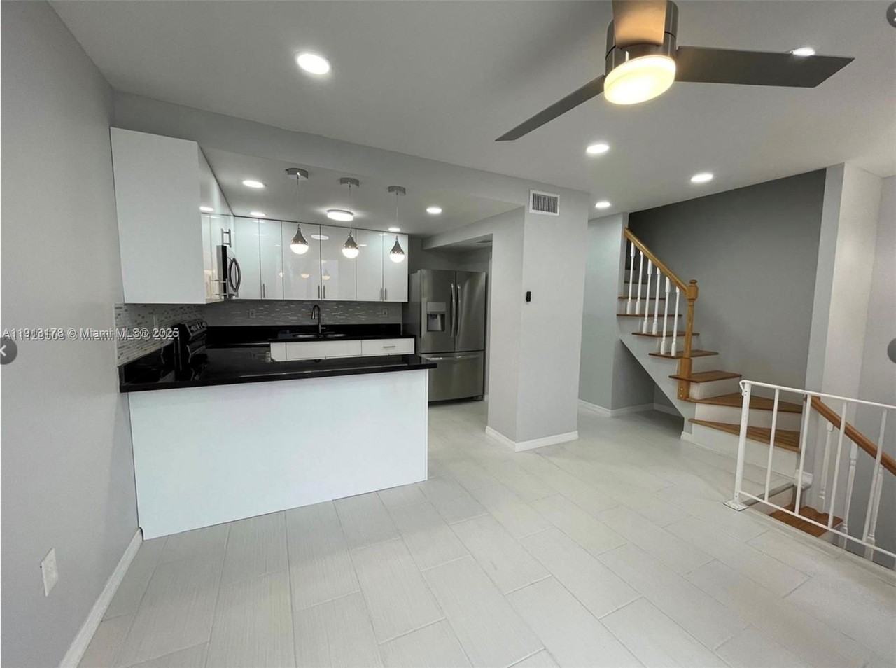 3865 W 9th Way #35 - Photo 6 of 8