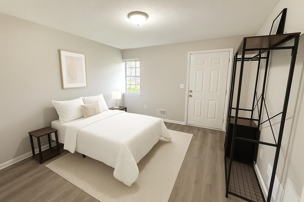 Leafwood Ct - Photo 5 of 6