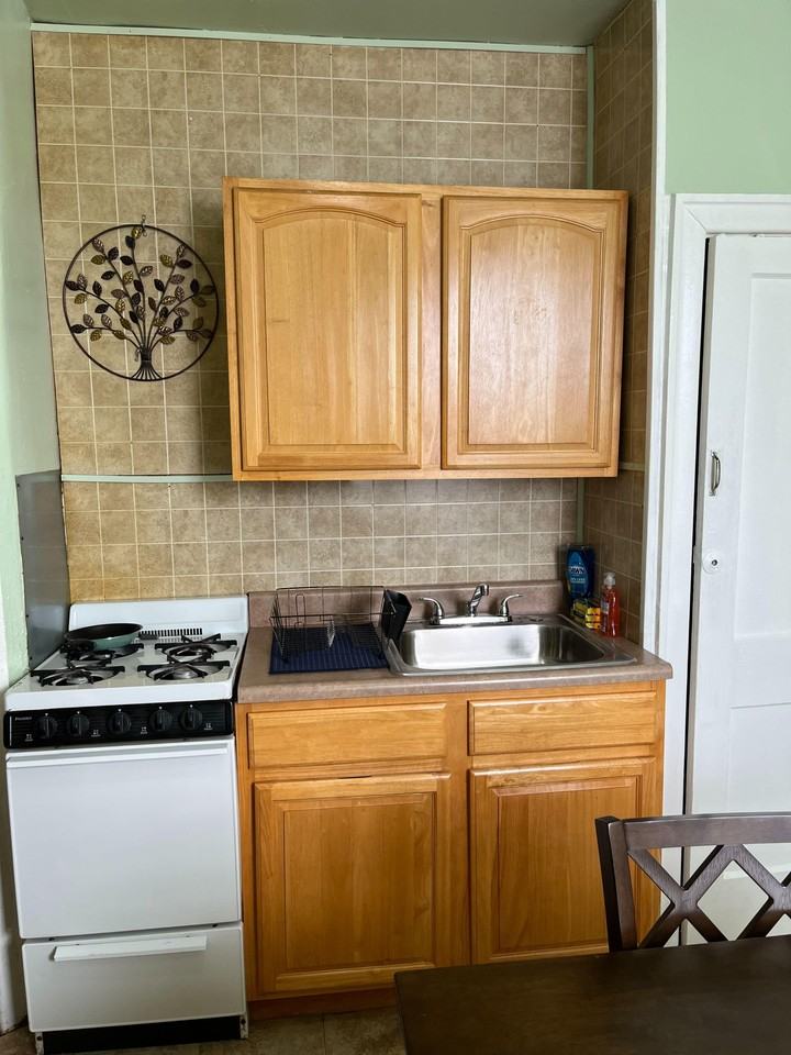 Georges Ln - Photo 4 of 10