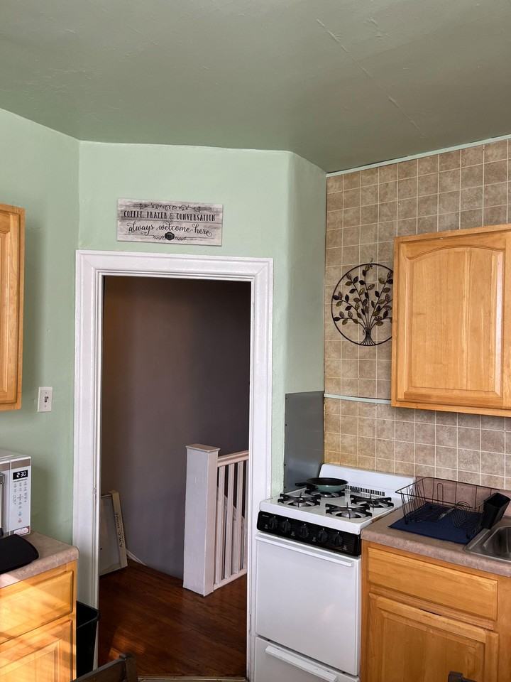 Georges Ln - Photo 5 of 10