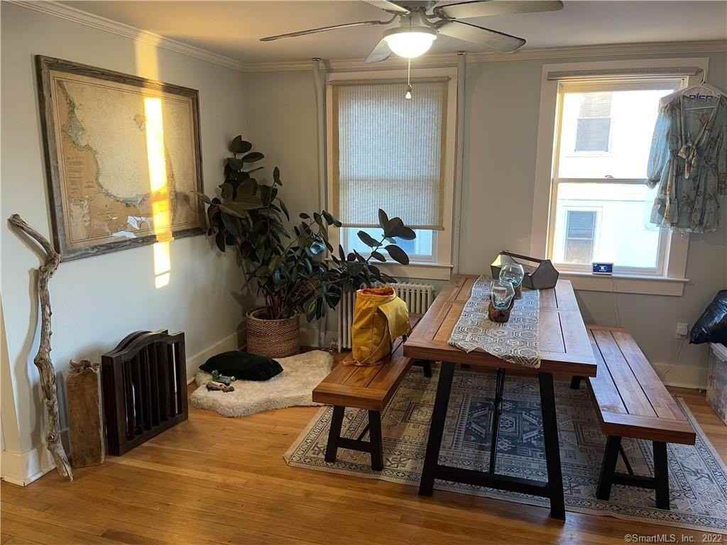 112 Thames St - Photo 5 of 13