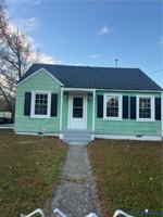 featured image of 2809 Oaklawn Boulevard