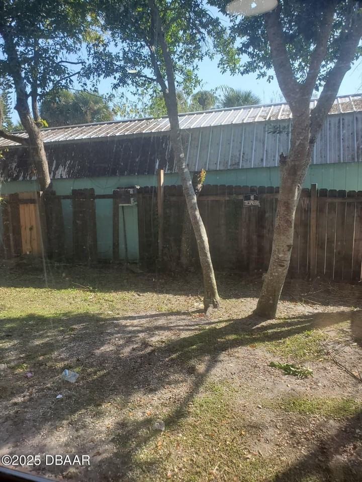 814 N Halifax Ave - Photo 6 of 15