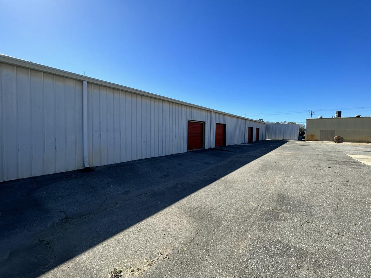 207 Truman St - Photo 4 of 19