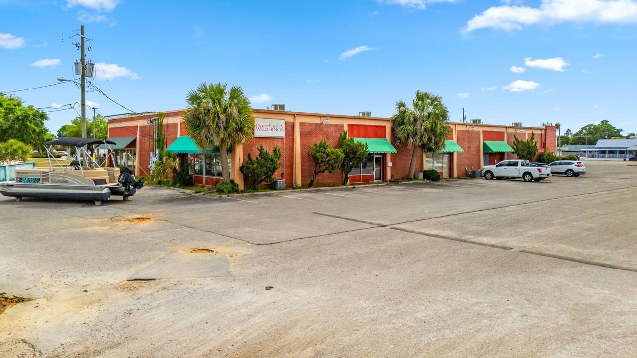 11 Eglin Pkwy Se - Photo 5 of 16