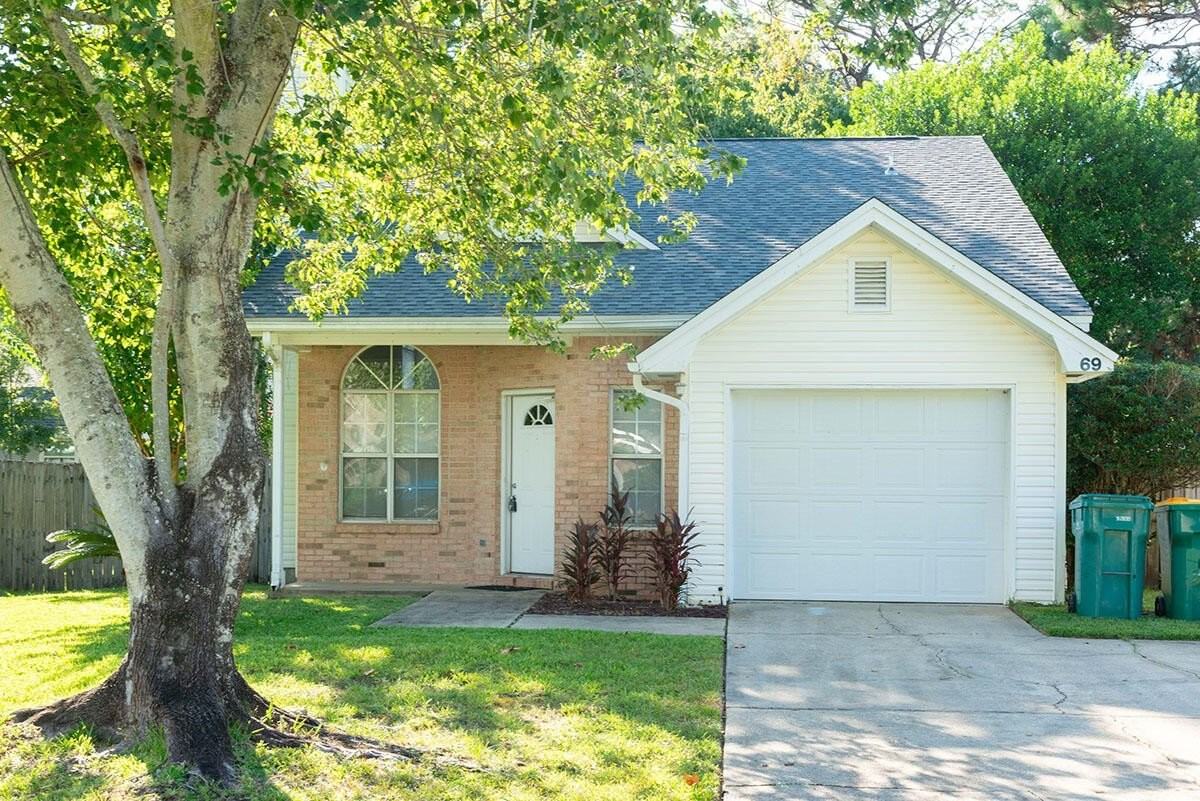 69 7th St - Photo 2 of 20